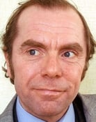 Angus Lennie