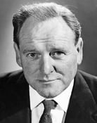 Bernard Lee