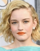 Julia Garner