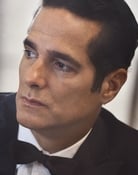 Yul Vazquez