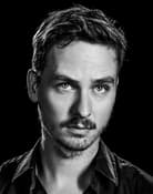 Tom Schilling