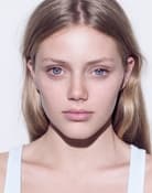 Grace Van Dien