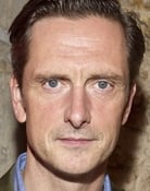 Nicholas Gleaves
