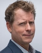 Greg Kinnear