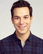 Skylar Astin